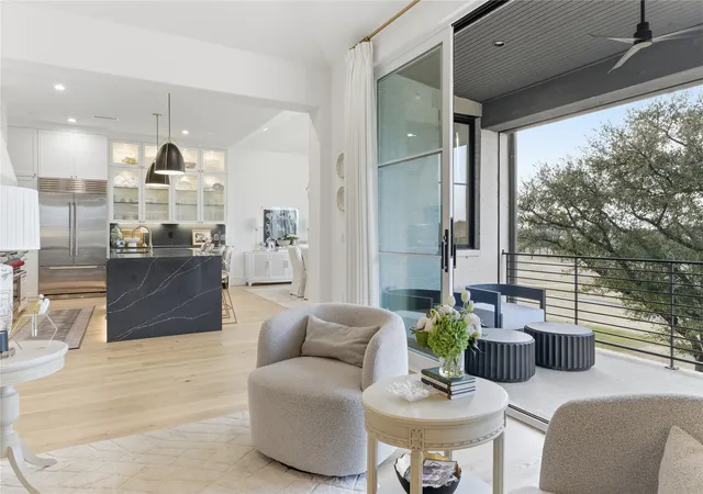 Homes for sale in Irving, TX | 320 O'connor Ridge Blvd #22, Irving, TX 75038 | MLS# 21278364
