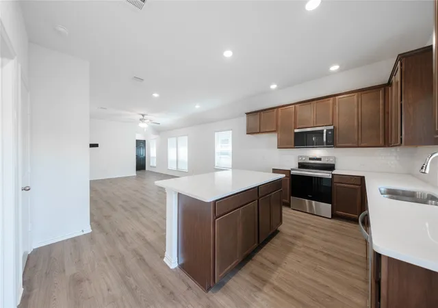 Photo 4 of Single family home for sale at 3422 Hillingdon Rd, Anna, TX 75409 | MLS# 21278409 | Listing updated on 2026-10-08