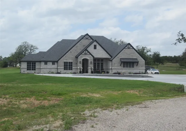 Photo 3 of Land for sale at 2023 Veal Cir, Weatherford, TX 76085 | MLS# 21278422 | Listing updated on 2026-08-10