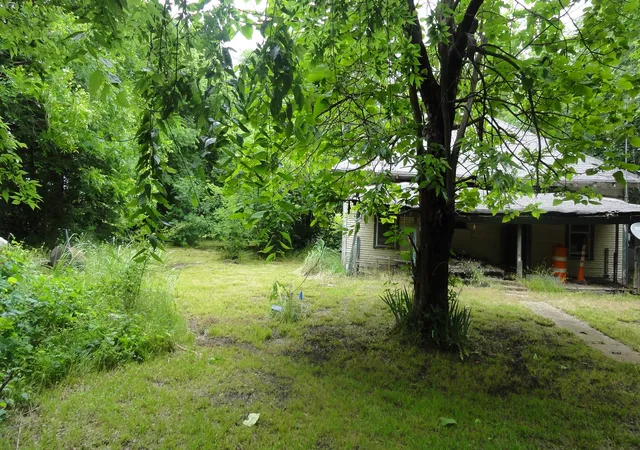 Homes for sale in Trenton, TX | 303 W College St, Trenton, TX 75490 | MLS# 21278400