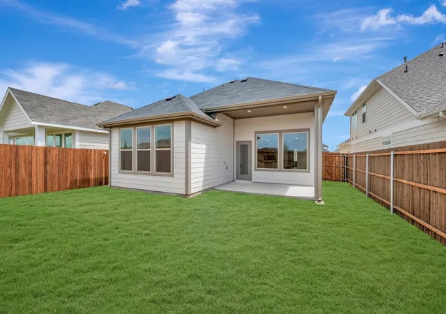 Photo 2 of Single family home for sale at 7420 Autumn Hill Dr, Krum, TX 76249 | MLS# 21278458 | Listing updated on 2026-09-24