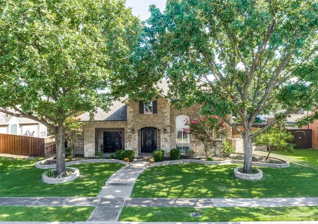 Photo 2 of Single family home for sale at 2719 Middleton Dr, Frisco, TX 75033 | MLS# 21272555 | Listing updated on 2026-08-30