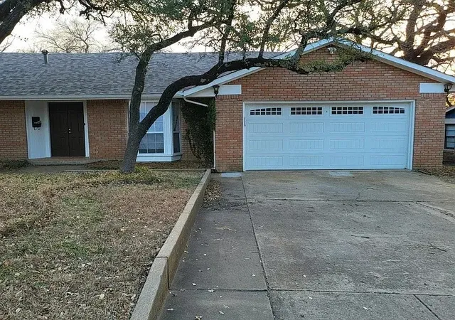 1st image of 5728 Rockhill Rd, Fort Worth, TX 76112 | MLS# 21261045