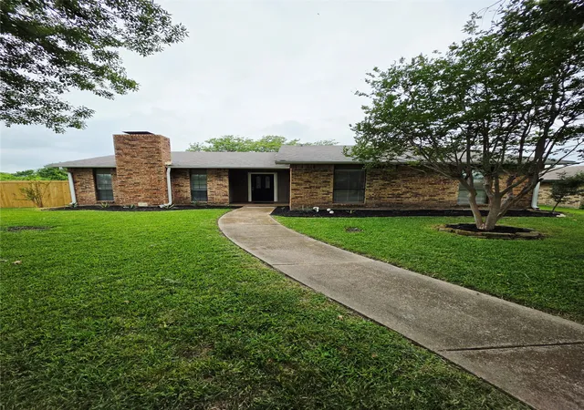 Homes for sale in Rowlett, TX | 6101 Greenlawn St, Rowlett, TX 75088 | MLS# 21278526