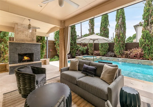 Photo 2 of Single family home for sale at 6910 Huff Trl, Dallas, TX 75214 | MLS# 21274085 | Listing updated on 2026-08-20