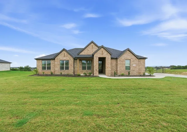 Photo 3 of Single family home for sale at 8800 Prather Rd, Springtown, TX 76082 | MLS# 21276923 | Listing updated on 2026-08-22
