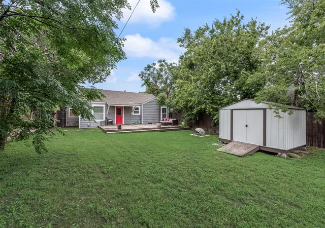 Photo 19 of Single family home for sale at 4913 Calmont Ave, Fort Worth, TX 76107 | MLS# 21278525 | Listing updated on 2026-07-11