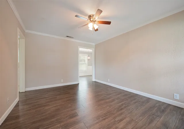 Photo 4 of Single family home for sale at 4913 Calmont Ave, Fort Worth, TX 76107 | MLS# 21278525 | Listing updated on 2026-07-11