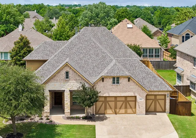 Photo 3 of Sale Pending at 3012 Leesa Dr, Wylie, TX 75098 | MLS# 21275612 | Listing updated on 2026-09-26