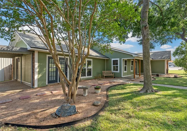 Homes for sale in Robinson, TX | 105 James Wesley Dr, Robinson, TX 76706 | MLS# 21278669
