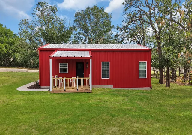 Homes for sale in Springtown, TX | 301 Sandlin Ln, Springtown, TX 76082 | MLS# 21277810