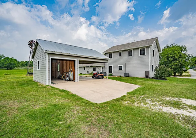 Photo 4 of Single family home for sale at 501 Endora St, Dublin, TX 76446 | MLS# 21277103 | Listing updated on 2026-08-20