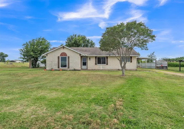 Photo 2 of Sale Pending at 2432 Fm 55, Waxahachie, TX 75165 | MLS# 21278680 | Listing updated on 2026-09-17