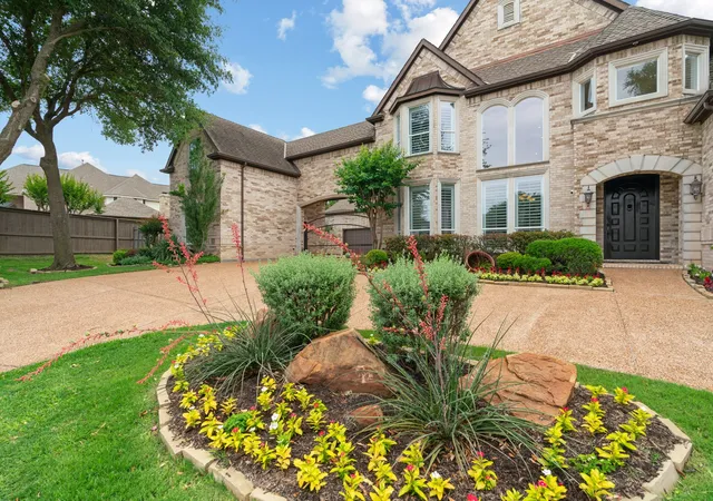 Photo 3 of Mansion for sale at 1203 Earlston Ct, Southlake, TX 76092 | MLS# 21274452 | Listing updated on 2026-08-19