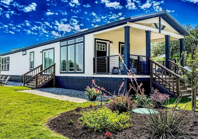 Photo 1 of Manufactured home for sale at 213 Meadow Pond Ct, Runaway Bay, TX 76426 | MLS# 21249475 | Listing updated on 2026-10-05
