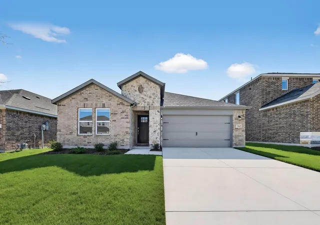 Photo 1 of Sale Pending at 2621 Glacier Rd, Anna, TX 75409 | MLS# 21266615 | Listing updated on 2026-08-28