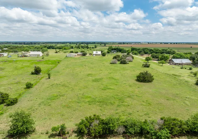 Photo 40 of Single family home for sale at 560 Meadow Ln, Crawford, TX 76638 | MLS# 21278451 | Listing updated on 2026-07-25