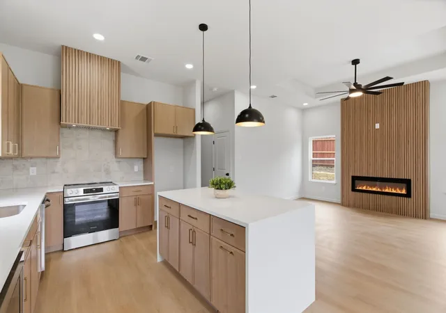 Photo 2 of Single family home for sale at 2703 Brazos River Dr, Granbury, TX 76048 | MLS# 21278670 | Listing updated on 2026-08-25