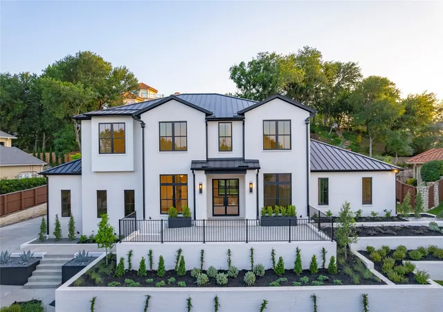 1st image of 7013 Oakmont Ter, Fort Worth, TX 76132 | MLS# 21278810