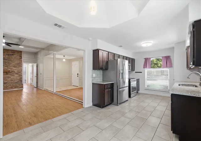 Photo 4 of Sale Pending at 1617 Cherbourg Dr, Plano, TX 75075 | MLS# 21277944 | Listing updated on 2026-10-07