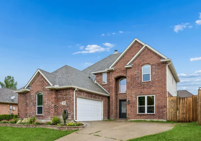 Photo 2 of Sale Pending at 2810 Rosewood Blvd, Mc Kinney, TX 75071 | MLS# 21242883 | Listing updated on 2026-07-23
