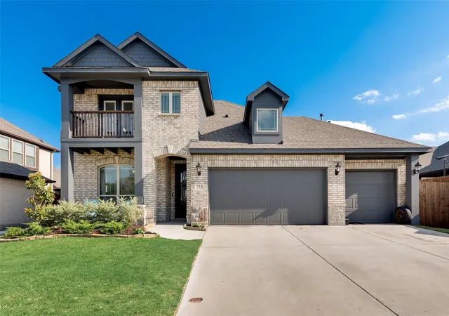 Photo 1 of Single family home for sale at 213 Roscoe Dr, Rockwall, TX 75087 | MLS# 21278884 | Listing updated on 2026-07-06