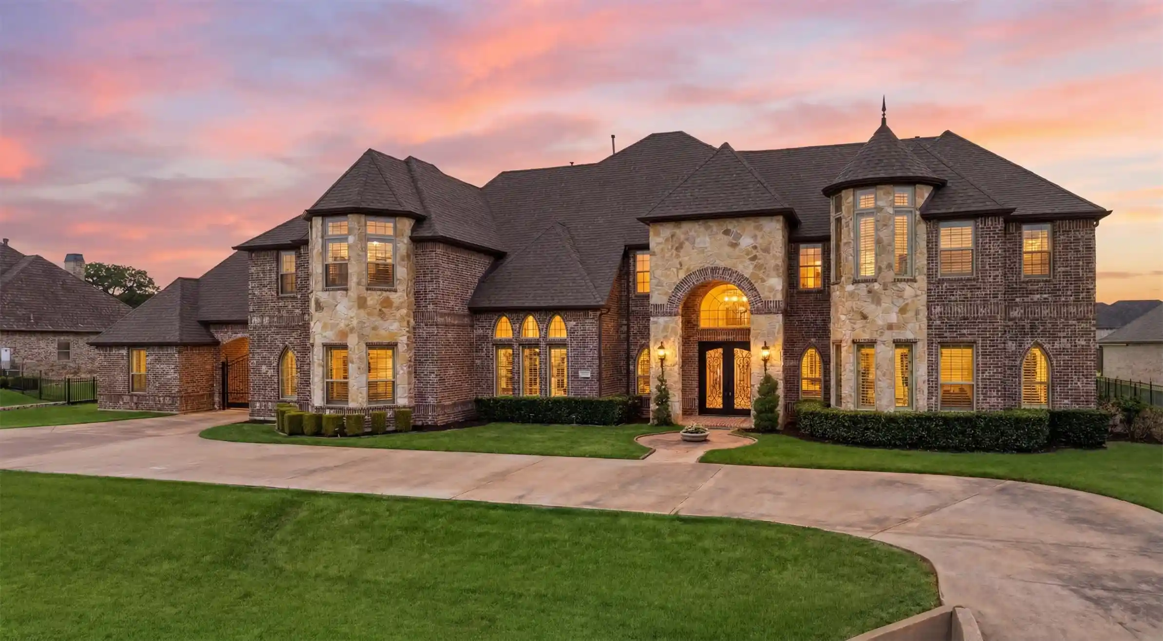 Photo 1 of Mansion for sale at 715 Simmons Rd, Double Oak, TX 75077 | MLS# 21266364 | Listing updated on 2026-10-22