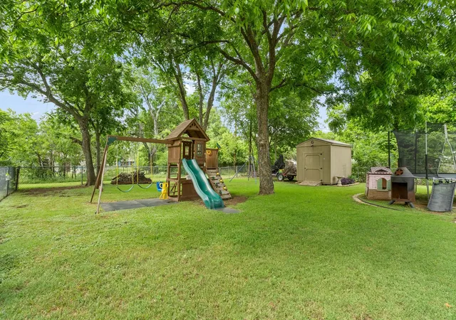 Homes for sale in Cleburne, TX | 1206 Bales St, Cleburne, TX 76033 | MLS# 21278886