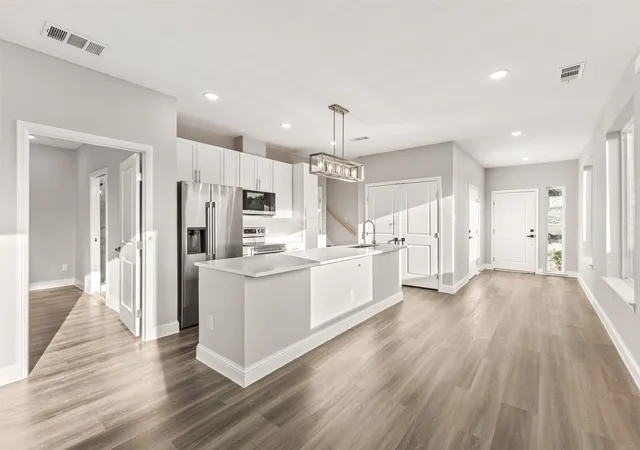 Photo 3 of Townhouse for sale at 825 Premier Pkwy, Grand Prairie, TX 75051 | MLS# 21277953 | Listing updated on 2026-07-27