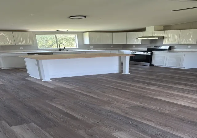 Photo 1 of Manufactured home for sale at 113 Sunny Dale Ct, Springtown, TX 76082 | MLS# 21275341 | Listing updated on 2026-07-09