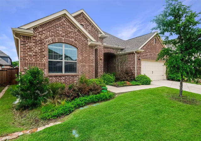 Homes for sale in Oak Point, TX | 9420 Voyager Vis, Oak Point, TX 75068 | MLS# 21278173