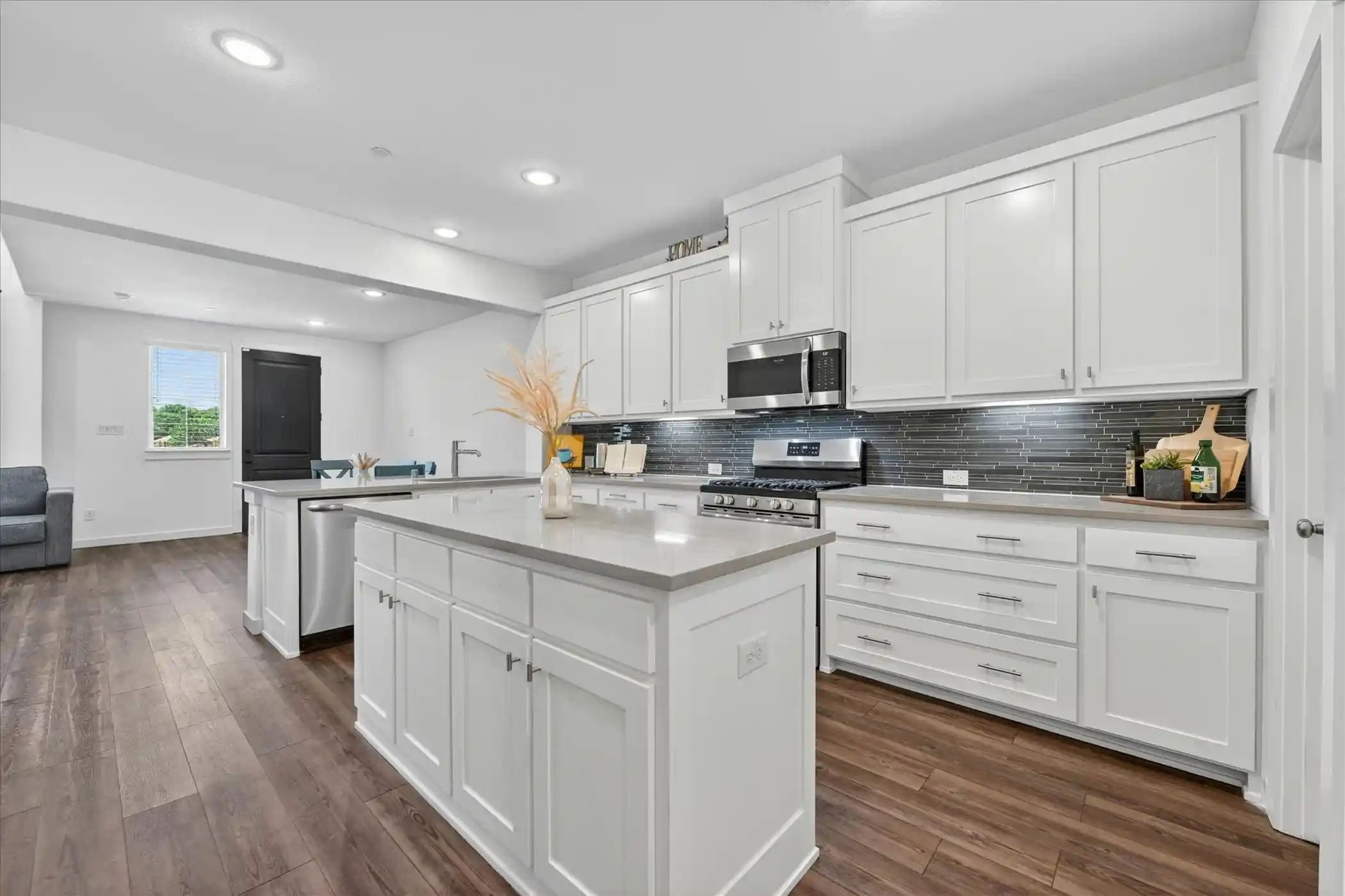 Photo 1 of Townhouse for sale at 685 Watersedge Ct, Lewisville, TX 75067 | MLS# 21257167 | Listing updated on 2026-10-12