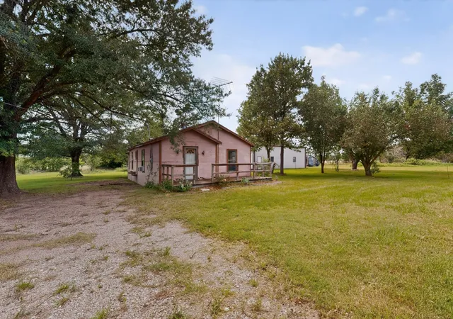 Photo 3 of Single family home for sale at 10075 Fm 429, Kaufman, TX 75142 | MLS# 21278921 | Listing updated on 2026-10-06