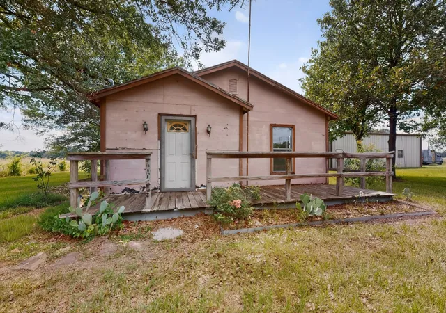 Photo 4 of Single family home for sale at 10075 Fm 429, Kaufman, TX 75142 | MLS# 21278921 | Listing updated on 2026-10-06