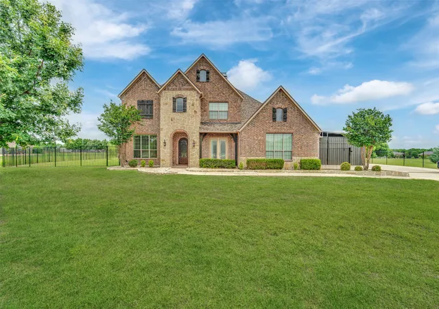 Photo 1 of Single family home for sale at 2600 W Hendrix Ave, Allen, TX 75002 | MLS# 21277155 | Listing updated on 2026-07-18