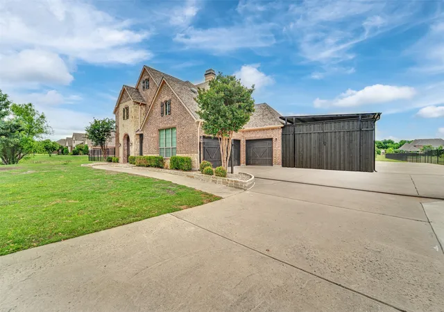 Photo 2 of Single family home for sale at 2600 W Hendrix Ave, Allen, TX 75002 | MLS# 21277155 | Listing updated on 2026-07-18