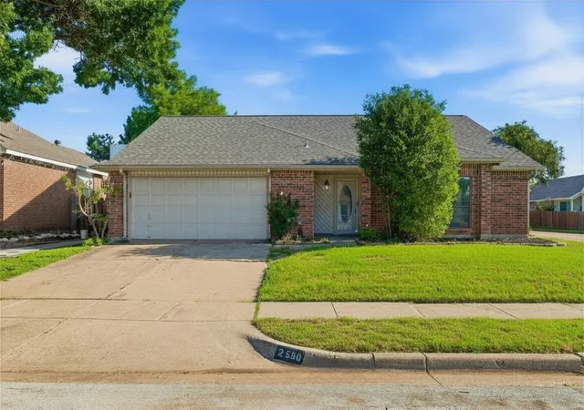 Photo 1 of Sale Pending at 2500 Galemeadow Dr, Fort Worth, TX 76123 | MLS# 21279056 | Listing updated on 2026-07-15