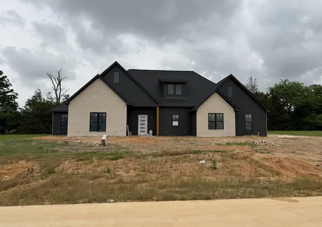 Photo 1 of Sale Pending at 13848 Cedar Hill Lane, Tyler, TX 75704 | MLS# 21278790 | Listing updated on 2026-09-28