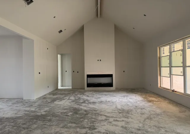 Photo 3 of Sale Pending at 13848 Cedar Hill Lane, Tyler, TX 75704 | MLS# 21278790 | Listing updated on 2026-09-28
