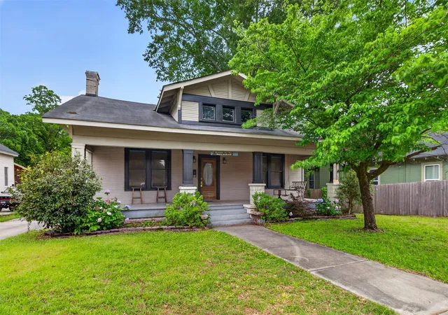Photo 1 of Single family home for sale at 323 College St, Minden, LA 71055 | MLS# 21279079 | Listing updated on 2026-08-26