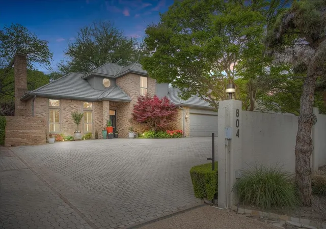 Photo 2 of Single family home for sale at 804 Roaring Springs Rd, Fort Worth, TX 76114 | MLS# 21273334 | Listing updated on 2026-08-21