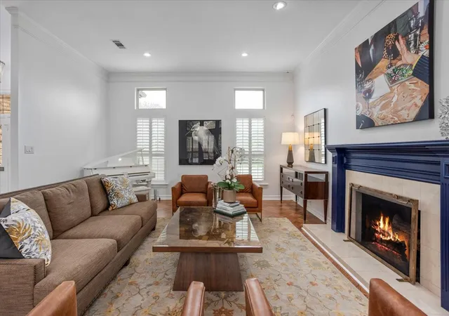 Photo 3 of Single family home for sale at 804 Roaring Springs Rd, Fort Worth, TX 76114 | MLS# 21273334 | Listing updated on 2026-08-21