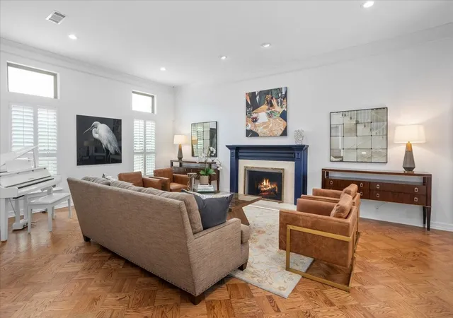 Photo 4 of Single family home for sale at 804 Roaring Springs Rd, Fort Worth, TX 76114 | MLS# 21273334 | Listing updated on 2026-10-01