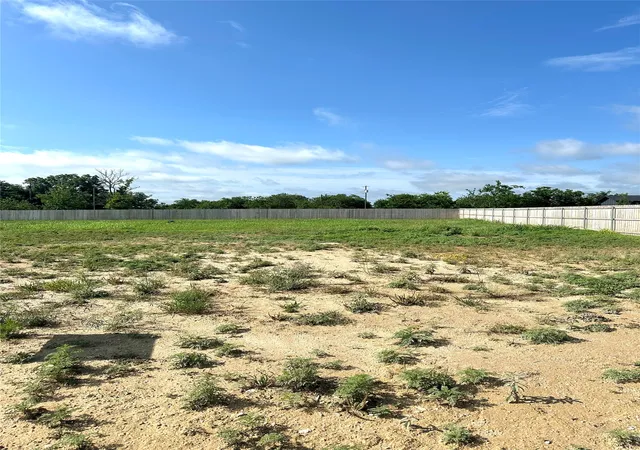 Photo 2 of Land for sale at 1006 E Highland Ave, Comanche, TX 76442 | MLS# 21279226 | Listing updated on 2026-10-06