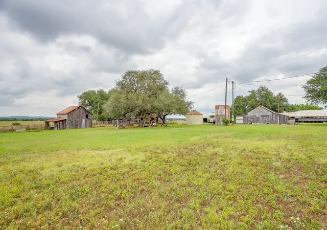 Homes for sale in Lipan, TX | 300 S Caddo St, Lipan, TX 76462 | MLS# 21274203