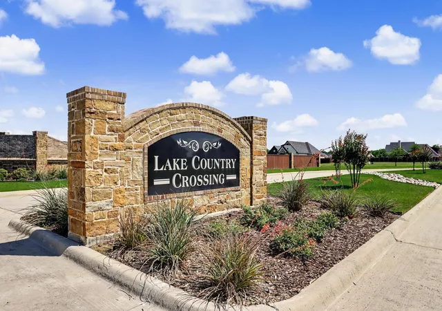 Homes for sale in Pottsboro, TX | 100 Chisolm Trl, Pottsboro, TX 75076 | MLS# 21279175
