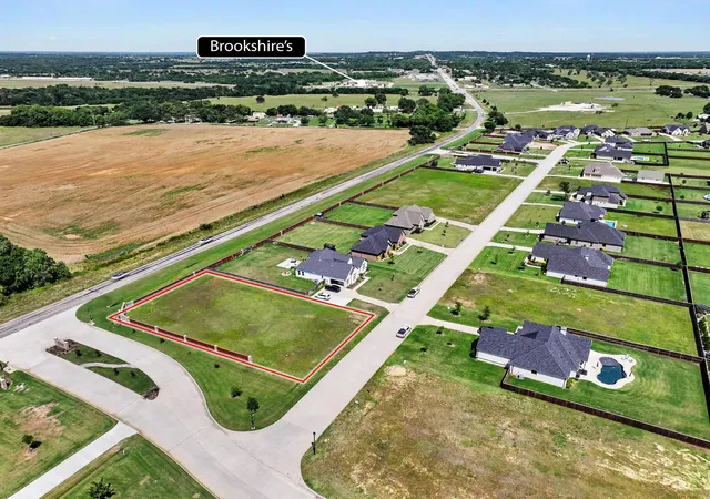 Homes for sale in Pottsboro, TX | 100 Chisolm Trl, Pottsboro, TX 75076 | MLS# 21279175