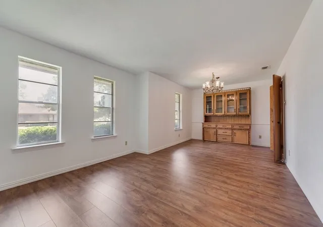 Photo 3 of Single family home for sale at 135 S Capri Dr, Duncanville, TX 75116 | MLS# 21276074 | Listing updated on 2026-07-15