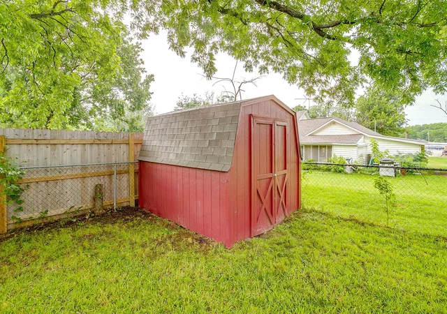 Homes for sale in Springtown, TX | 709 N Avenue B, Springtown, TX 76082 | MLS# 21274304