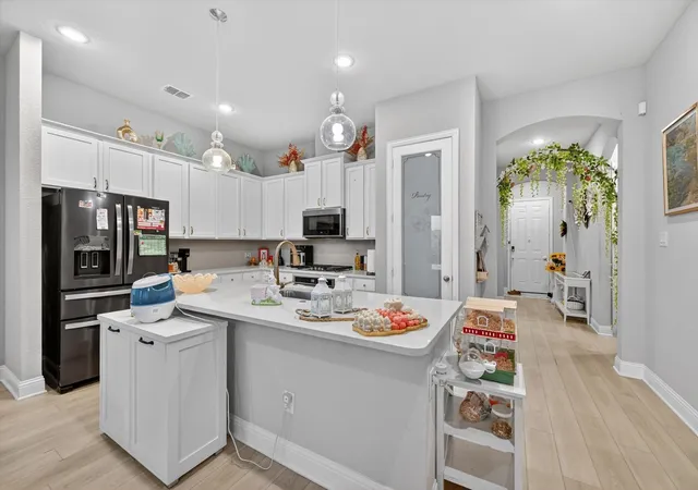 5th image of 2814 Grand Lookout Ln, Arlington, TX 76001 | MLS# 21274845